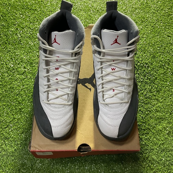 Jordan 12 Retro 2019 White Dark Grey - Picture 7 of 9